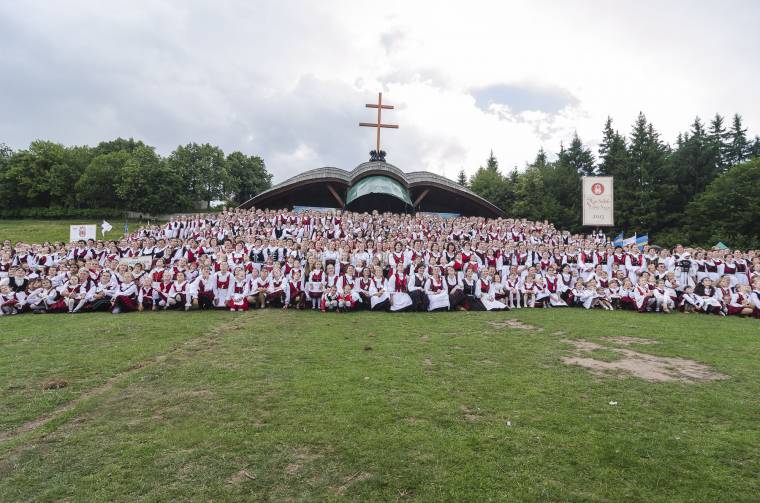 Már több mint kétezren jelentkeztek be az Ezer Székely Leány Napjára