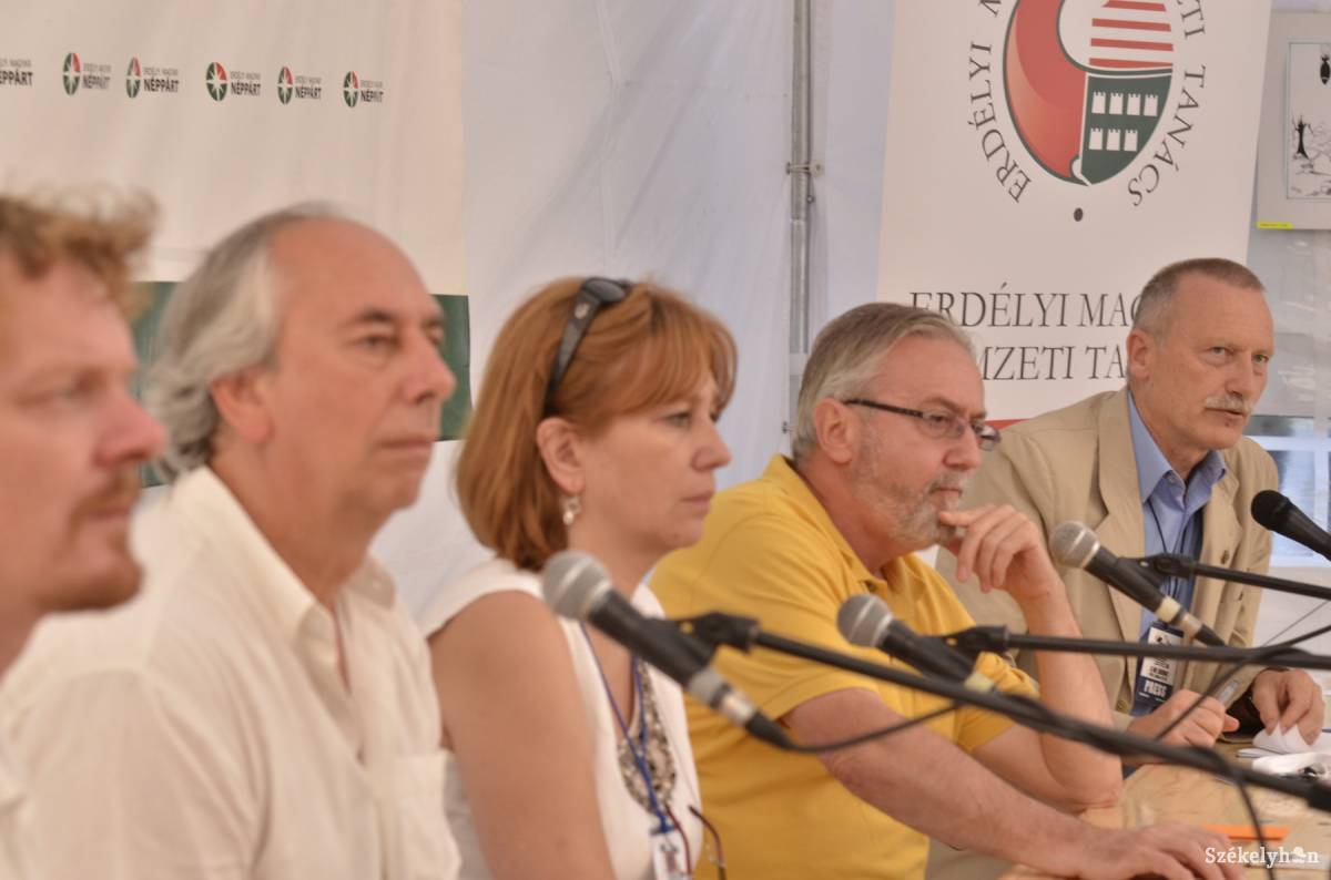 •  Fotó: Veres Nándor