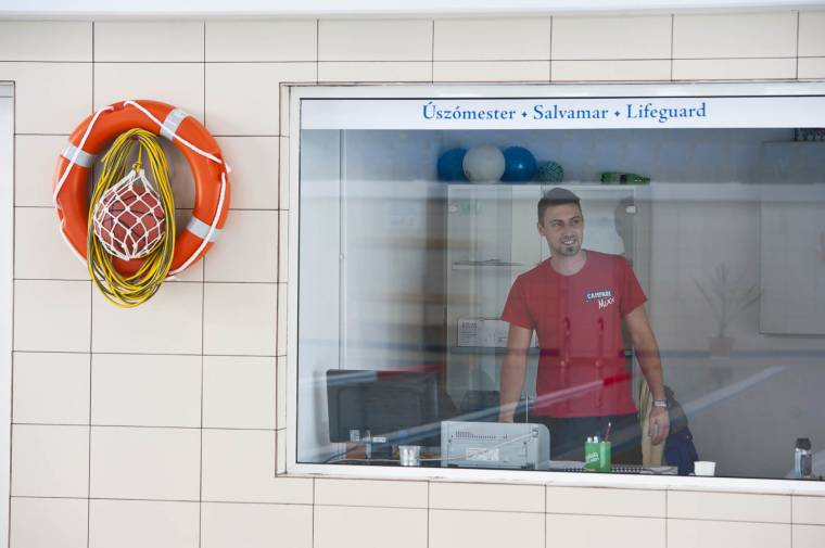 Hideg vízzel nyithat újra a Csíki Csobbanó