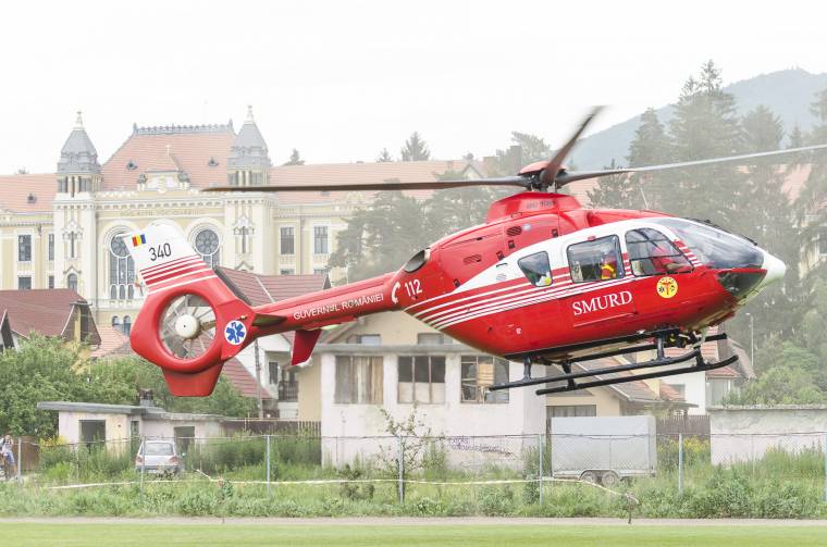 Gyakori látvány a piros helikopter