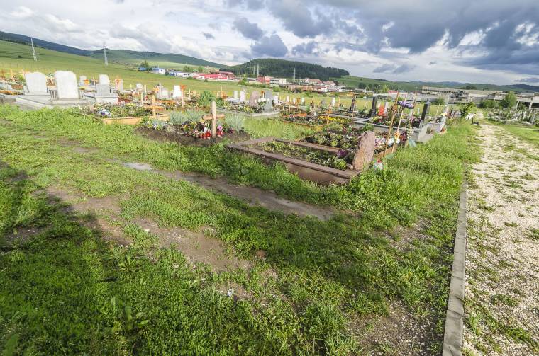 Jövőre marad a temető rendezése