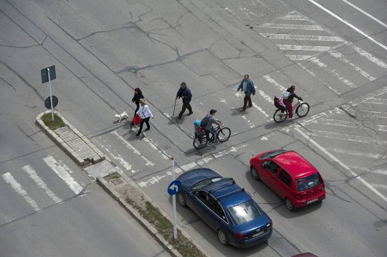 Szabálytalankodó gyalogosokat büntettek meg