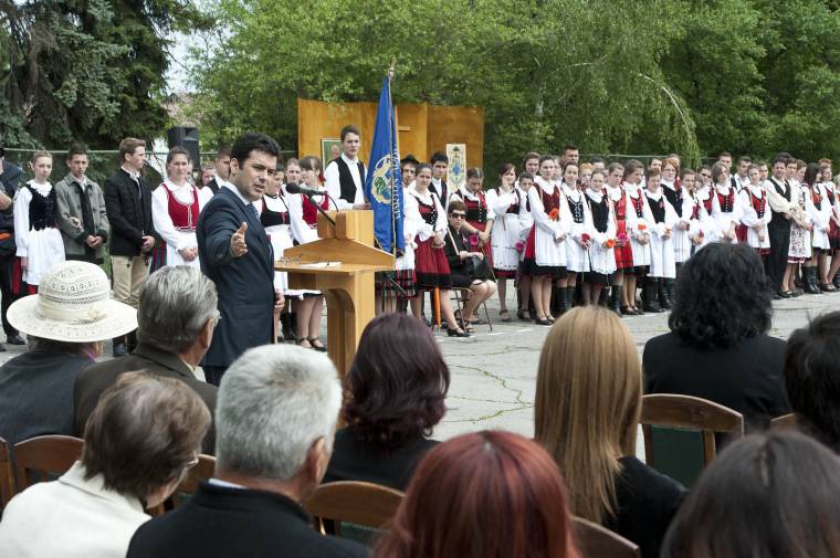 Két ballagás két miniszterrel