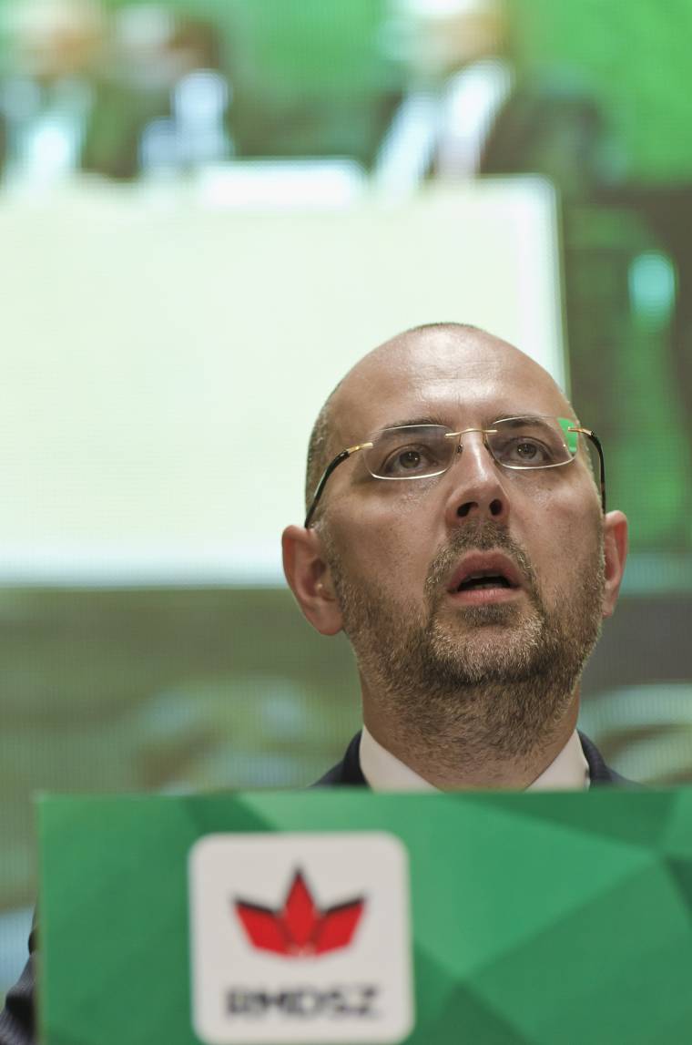 Decentralizáció: módosítana az RMDSZ