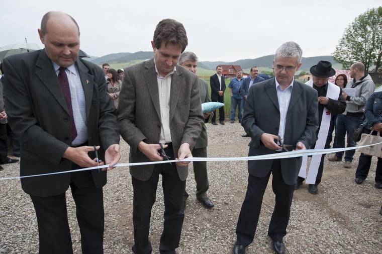 Átmeneti segítség tucatnyi fiatalnak