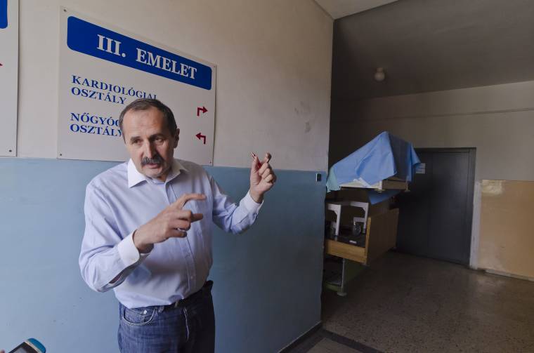 Altatóorvosi ügyelet bedolgozókkal a csíki sürgősségin