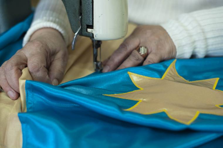 Közvitán a zászlótörvény-tervezet