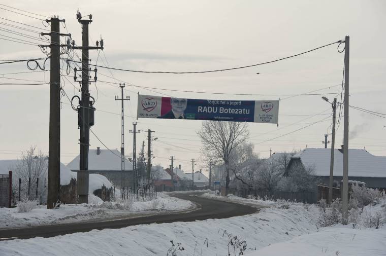 Ottfelejtett választási plakátok