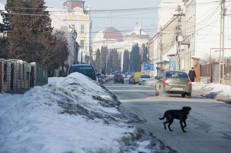 Felújításra váró utcák Zsögödben