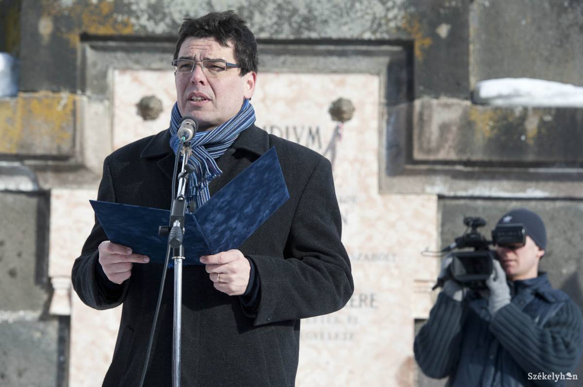 2013-ban beszédet mond Zsigmond Barna Pál, Magyarország Csíkszeredai Főkonzulátusának akkori vezetője •  Fotó: Kristó Róbert