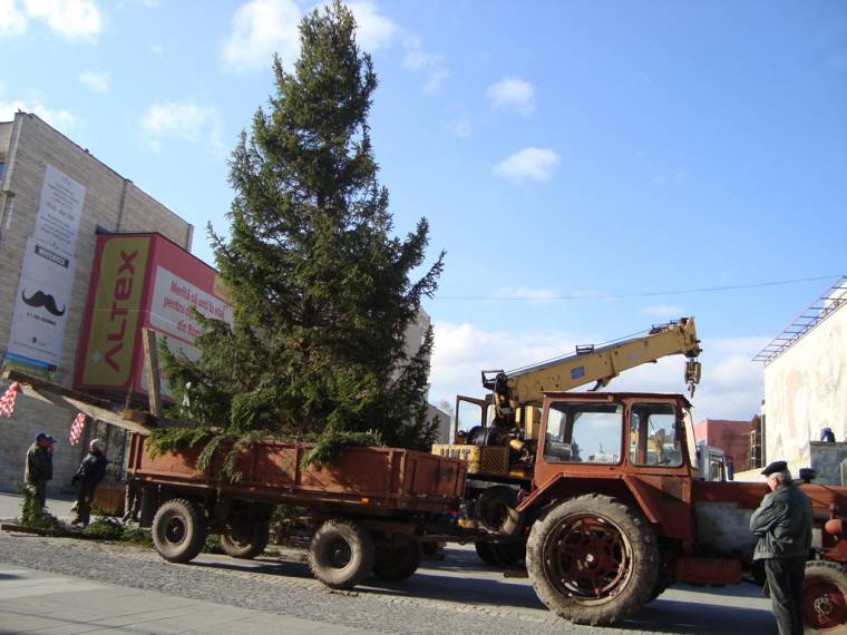 Harmincezer lej díszekre