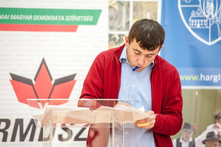 Magyarázat a távolmaradásra