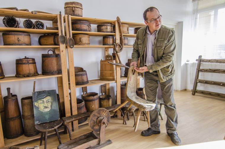 Padláson rejtőző régiségek