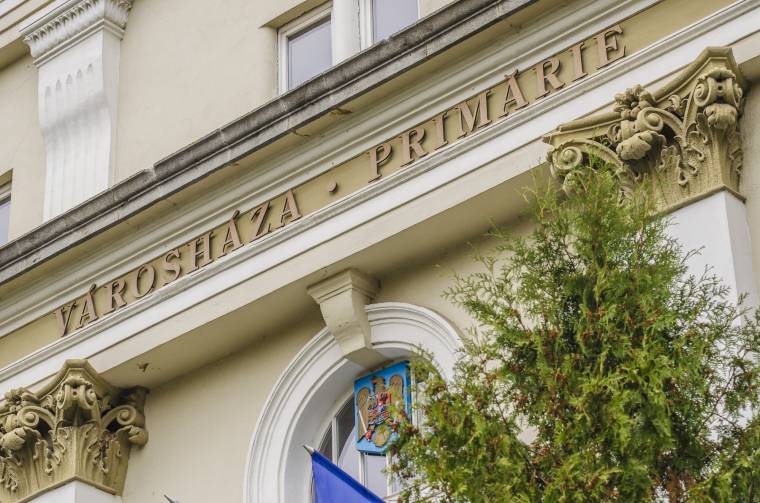 Tănasă szerint a megnevezés és a sorrend is törvénytelen