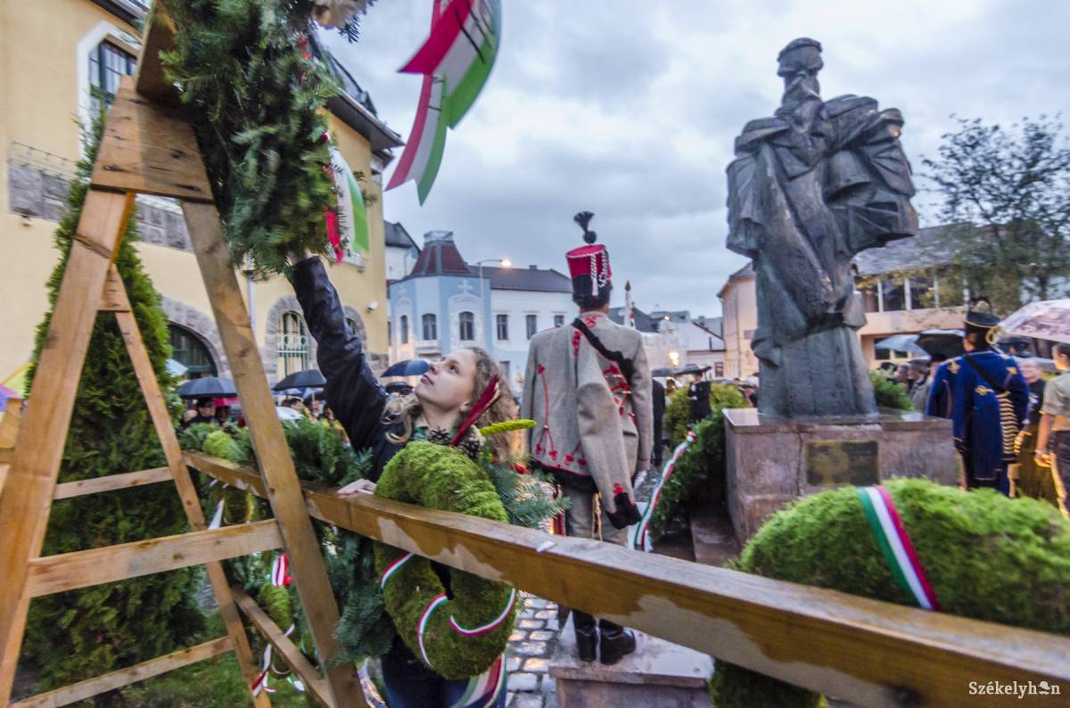 &bullet;  Fotó: Veres Nándor