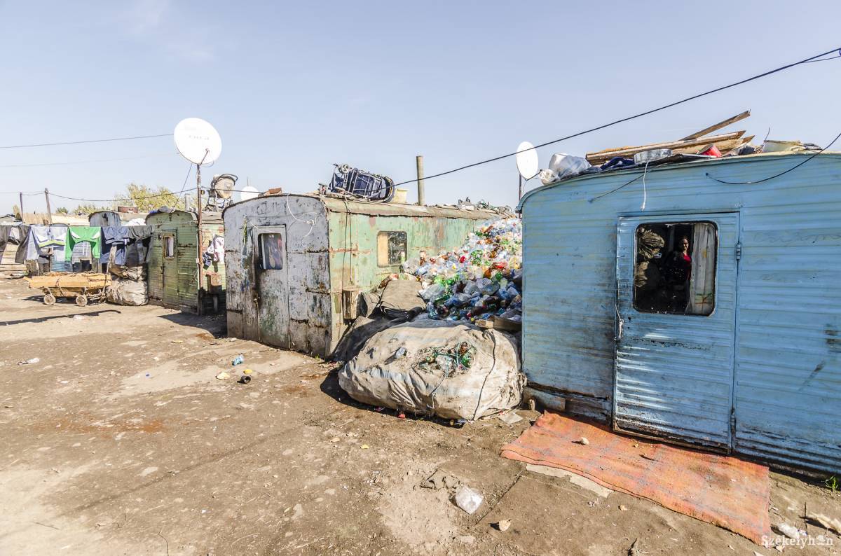 A roma közösséget 2005-ben költöztették a derítőállomás melletti területre. Archív •  Fotó: Veres Nándor