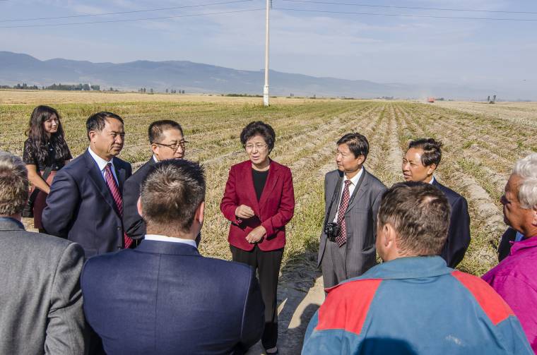 Kína a vártnál később előzi meg az amerikai gazdaságot