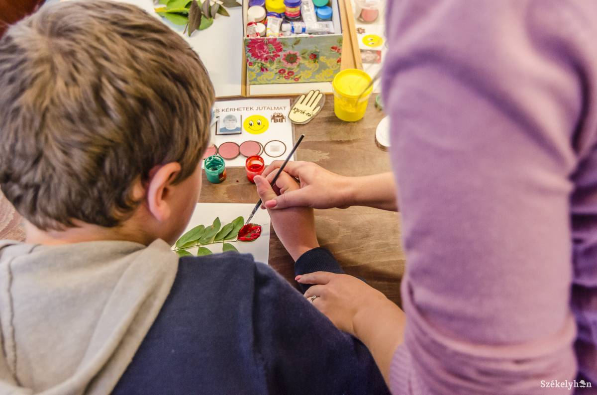 Az autista gyermekek különleges foglalkozást igényelnek. Segítséget kérnek a szülők •  Fotó: Veres Nándor