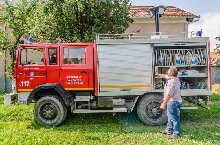 Egyesületi alakulatként folytatnák