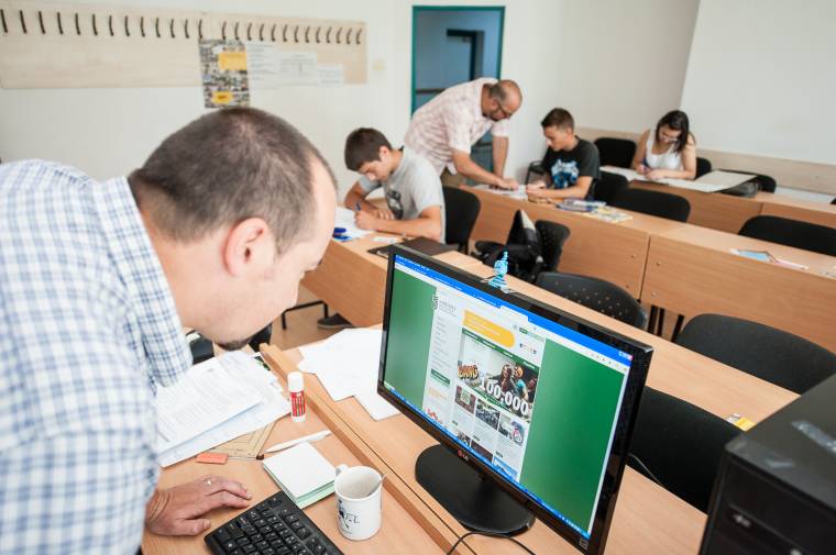 Csütörtökig lehet iratkozni