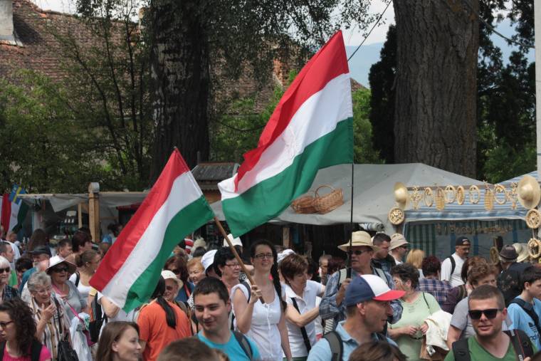 Lezárt utak, szabályozott kereskedés