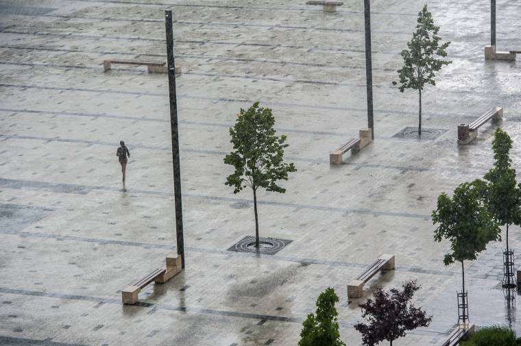 Esős, szeles idő lesz