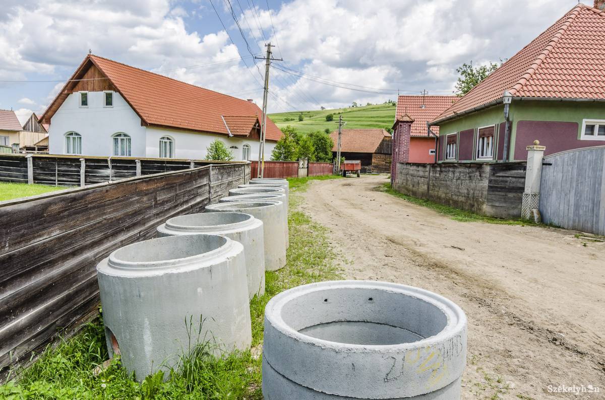 Vakvágányon. Kormánytámogatás hiányában nem futhatja beruházásokra &bullet;  Fotó: Veres Nándor
