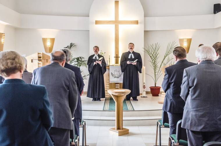 Kicsi, de élni akaró gyülekezet