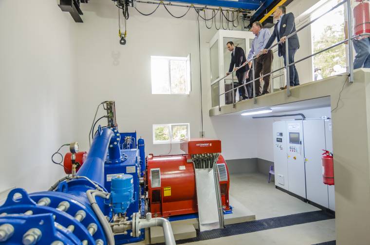 Két cégnek már szolgáltat áramot a csíkmadarasi törpe vízi erőmű