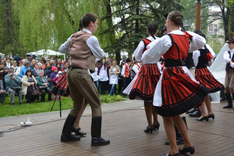 Közösségkovácsoló majális