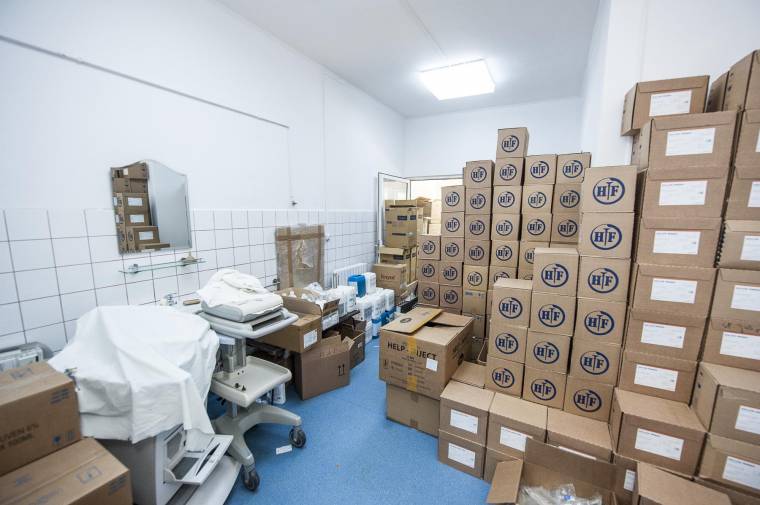 Felszerelés kellene a sürgősségi fogászathoz