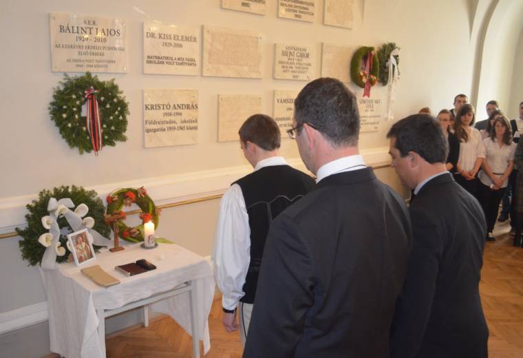 Bálint Lajos érsekre emlékezett az Alma Mater