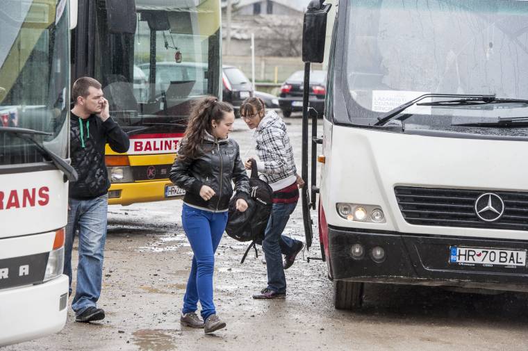 Buszok változó menetrenddel