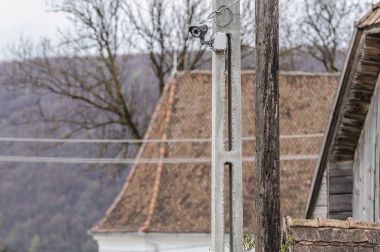 A falu, ahol egyetlen éjszaka alatt az összes térfigyelő kamerát ellopták