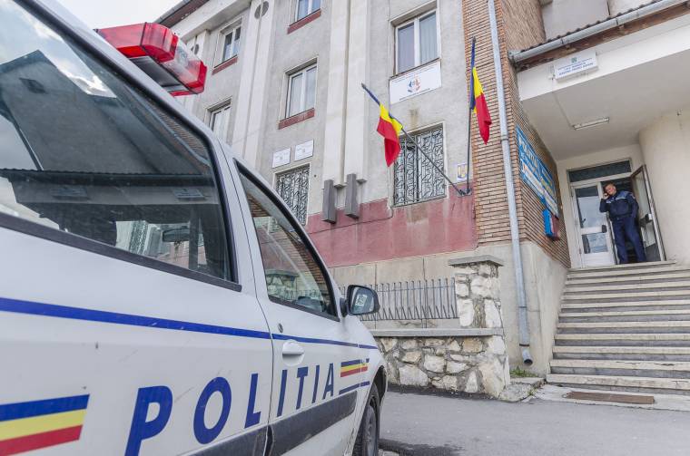 Tolvajok a Pandúrok útján