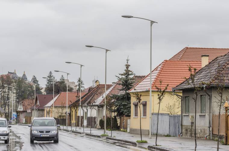 Kábelek a magasban és a mélyben