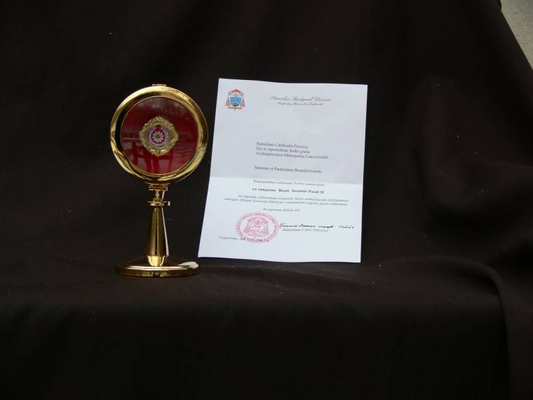 Pápai ereklye Csíksomlyón