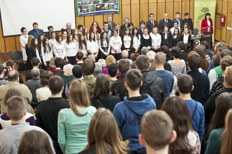 Hét udvarhelyszéki diákot jutalmaznak