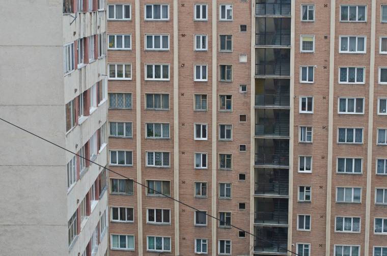 Hangoskodásukkal zavarják egyes csíkszeredai tömbházak lakóit a fiatalok