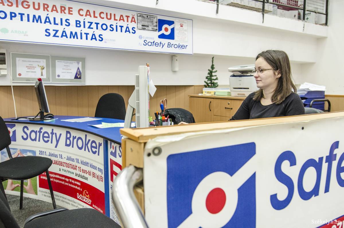 Több csomagból is lehet választani, a biztosítótársaságok többsége rugalmas, vállalkozásra szabott ajánlattal rukkol elő •  Fotó: Kristó Róbert