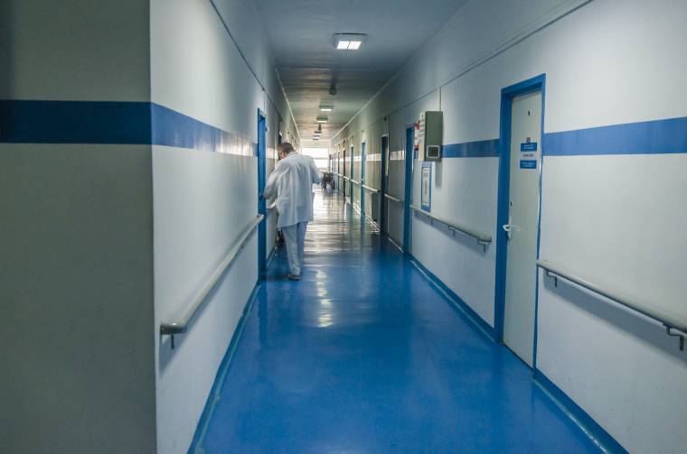 Illetményüket várják a főasszisztensek