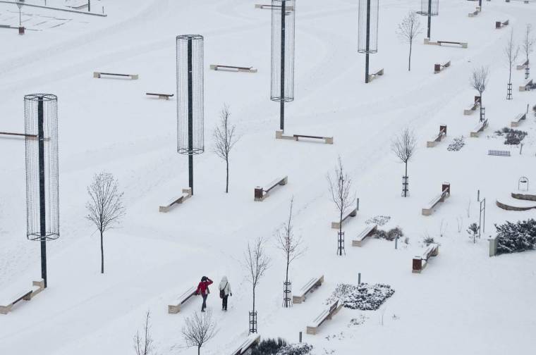 Meg is kell őrizni a köztereket