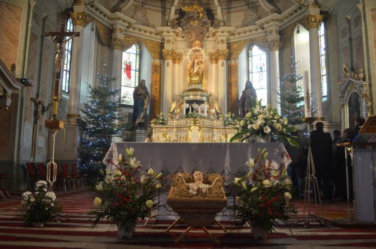 Mária Istenanyaságát ünnepelték