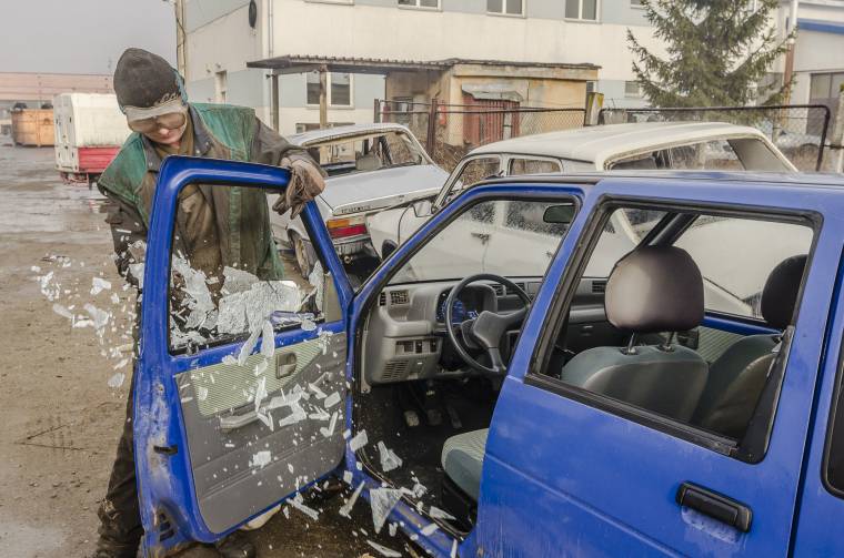Megelőzték a roncsautóprogram rajtját