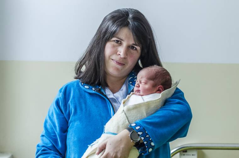 Újévi ajándék a csíkszeredai Szakács családnak