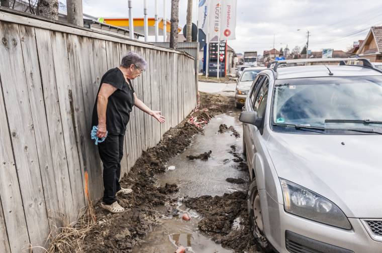 Vezetékcsere után is ázik a ház