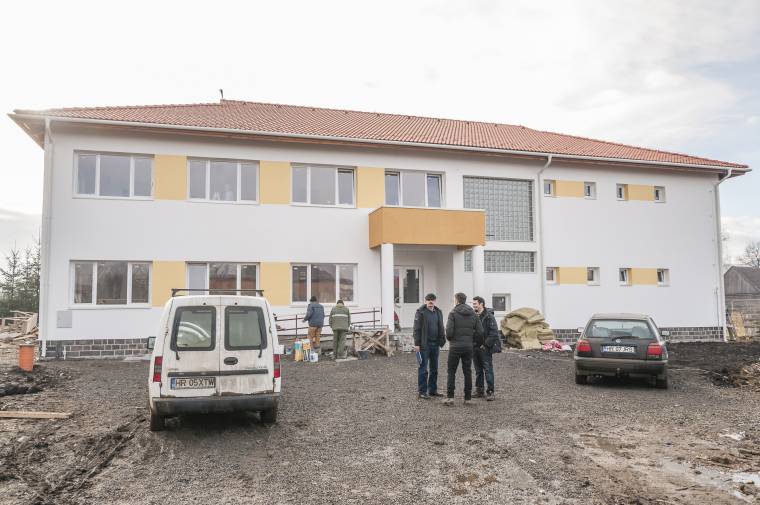 Elkészült a csíkmadarasi iskola