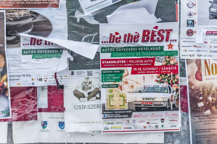 Autós ügyességi vetélkedőt tartanak