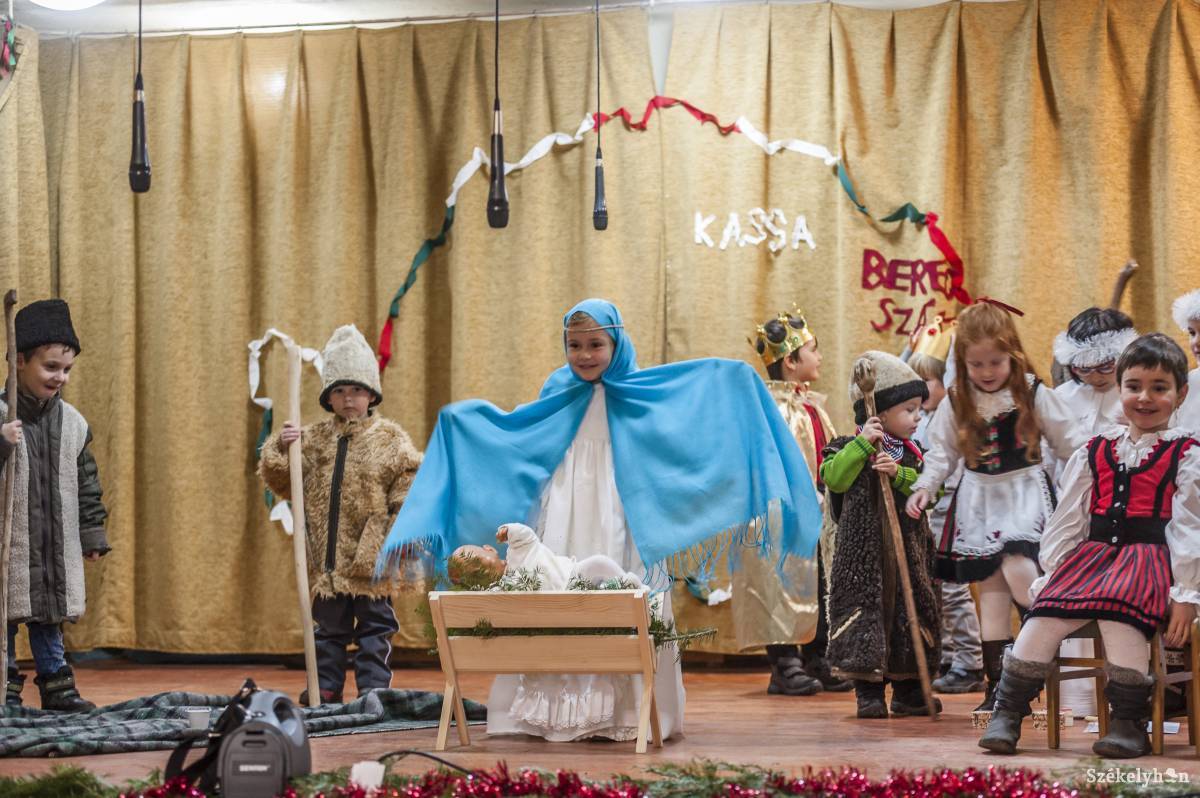 &bullet;  Fotó: Veres Nándor