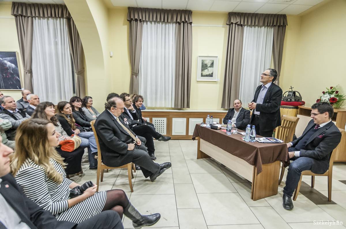 &bullet;  Fotó: Veres Nándor